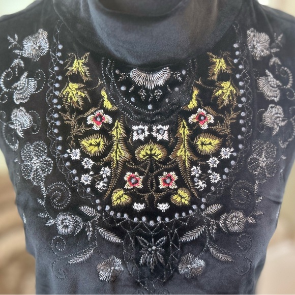 Meadow Rue (Anthropologie) Black Velour Vest with Gorgeous Embroidery - Picture 2 of 6
